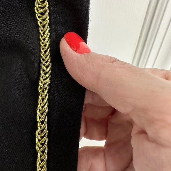 🎉Seven 7 black skinny jeans with gold brocade trim down sides. Sz 4 - Picture 2 of 9